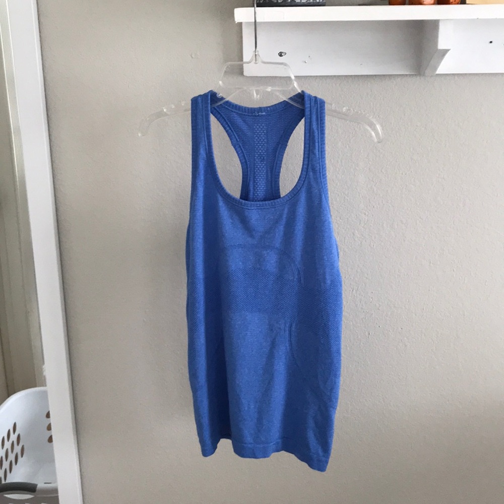 Lululemon tank